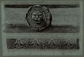 UV-Fluoreszenz-Aufnahme Mit Rötel gefertigte Frontalansicht eines Wasserspeiers in Form eines Löwenkopfs und Kyma vom Dioskurentempel auf dem Forum Romanum