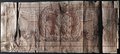 Streiflicht-Aufnahme Rötel- und Kreidezeichnung eines Adlerreliefs aus der Vorhalle der Kirche Santi Apostoli in Rom