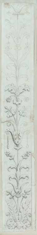 Infrarot-Falschfarben-Aufnahme Florales Pilasterrelief, mit schwarzer Kreide gezeichnet