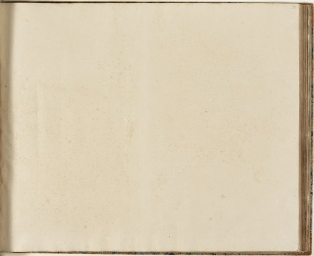 Auflichtaufnahme Fünfunddreißigstes Blatt Leerblatt Klebeband 2